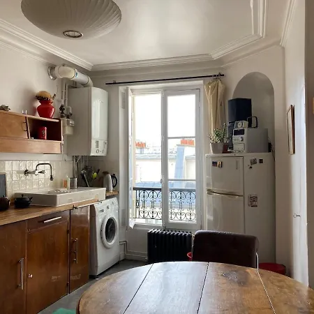 Luminous And Inspiring Arty Paris